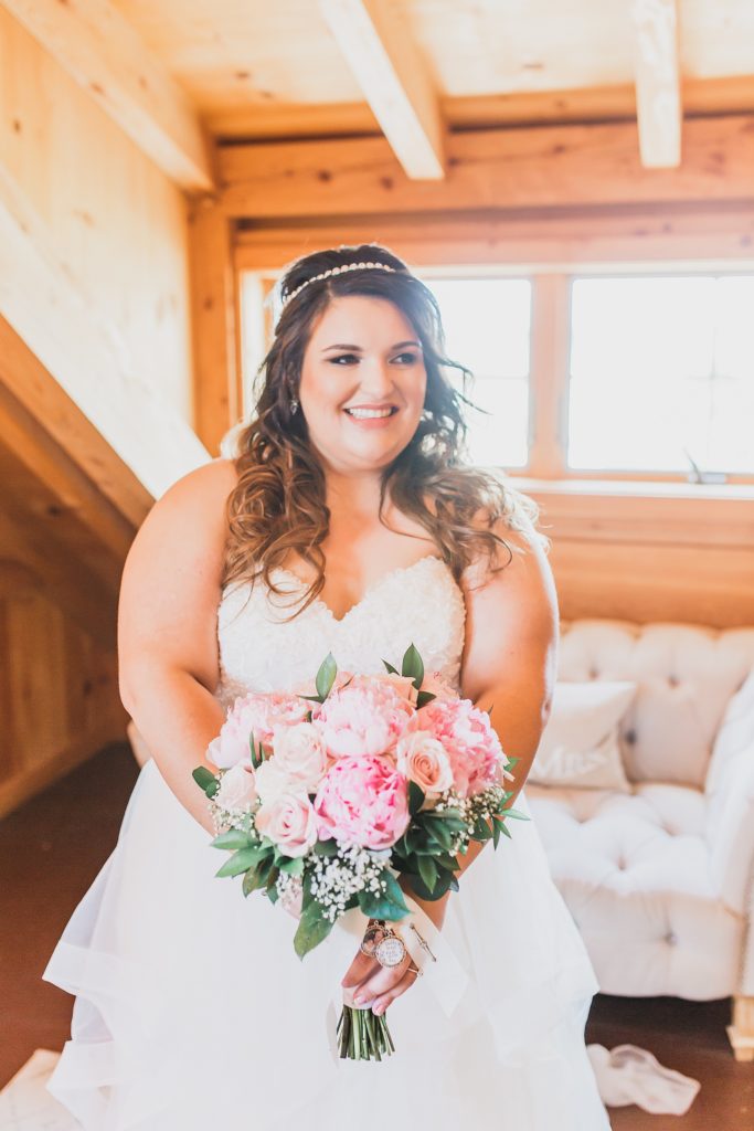 bride and bouquet photographed by VA wedding photographer photographed by M Harris Studios