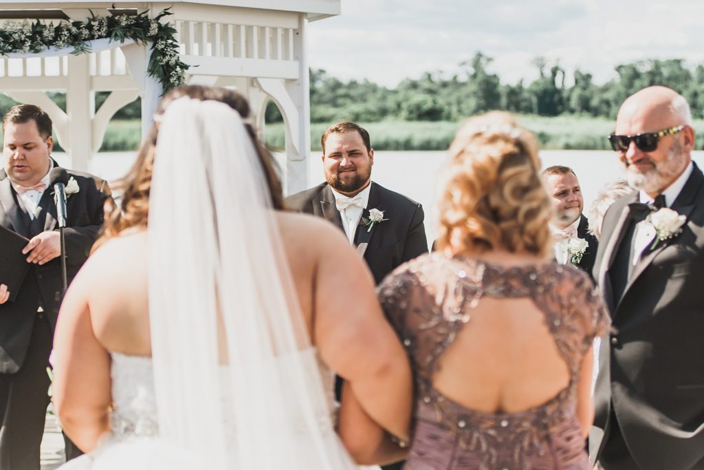 wedding ceremony at Thousand Acre wedding photographed by M Harris Studios